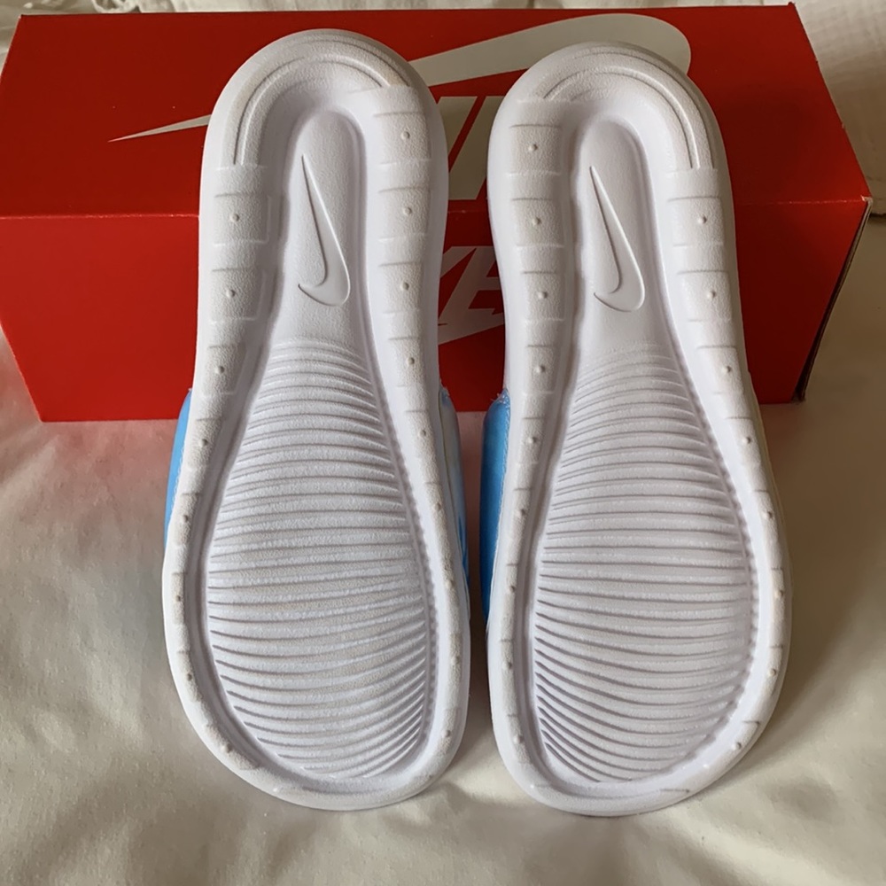 COPY - NIB Nike Victori One Slide Tie Dye Women Size 7 - Picture 2 of 4